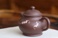 Load image into Gallery viewer, Panhu Zini Yixing Teapot with diancai painting of lucky bats, 点彩紫泥潘壶, 120ml