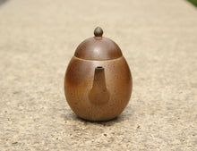 Load image into Gallery viewer, Wood Fired Longdan Yixing Teapot, Benshan lüni, 柴烧本山绿泥龙蛋壶, 135ml