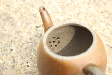Load image into Gallery viewer, Wood Fired Longdan Yixing Teapot, Benshan lüni, 柴烧本山绿泥龙蛋壶, 135ml
