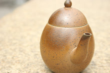 Load image into Gallery viewer, Wood Fired Longdan Yixing Teapot, Benshan lüni, 柴烧本山绿泥龙蛋壶, 135ml
