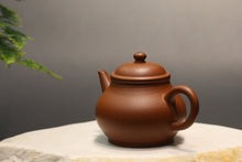 Load image into Gallery viewer, Zhuni Bale Shuiping Yixing Teapot 朱泥芭乐水平壶 140ml