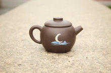 Load image into Gallery viewer, TianQingNi Julunzhu Yixing Teapot with Diancai Painting, 点彩天青泥巨轮珠壶, 120ml