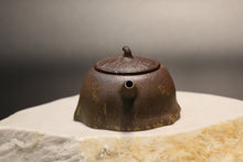 Load image into Gallery viewer, Wood Fired Lao Duanni Lianjing Yixing Teapot 柴烧老段泥莲镜壶 no.1, 160ml