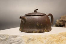 Load image into Gallery viewer, Wood Fired Lao Duanni Lianjing Yixing Teapot 柴烧老段泥莲镜壶 no.2, 160ml