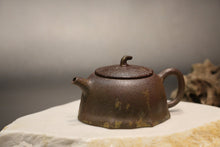 Load image into Gallery viewer, Wood Fired Lao Duanni Lianjing Yixing Teapot 柴烧老段泥莲镜壶 no.2, 160ml