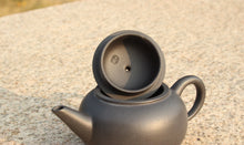 Load image into Gallery viewer, Heini (Wuhui Dicaoqing) Small Dicaoqing Shuiping Yixing Teapot, 焐灰底槽青小水平壶, 80ml