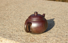 Load image into Gallery viewer, Wood Fired Small Shuiping Yixing Teapot, Dicaoqing clay, 柴烧底槽青小水平壶, 80ml