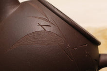 Load image into Gallery viewer, Dicaoqing Tall Julun Yixing Teapot with Carving of Bamboo, 底槽青巨轮壶,  150ml