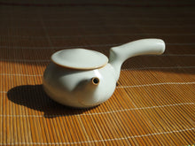 Load image into Gallery viewer, 160ml Ruyao Kind Kyusu Side Handle Teapot 仿古汝窑天青侧把壶
