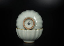 Load image into Gallery viewer, Pair of Matching 50ml Scalloped Ruyao Sky Blue Teacups, 天青汝窑茶杯