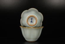Load image into Gallery viewer, Pair of Matching 30ml Six Lobed Ruyao Sky Blue Teacups, 天青汝窑茶杯