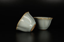 Load image into Gallery viewer, Pair of Matching 30ml Six Lobed Ruyao Sky Blue Teacups, 天青汝窑茶杯