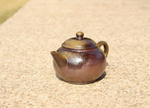 Load image into Gallery viewer, Wood Fired Small Shuiping Yixing Teapot, Dicaoqing clay, 柴烧底槽青小水平壶, 80ml
