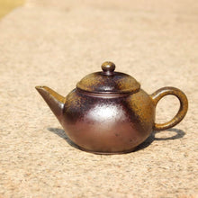 Load image into Gallery viewer, Wood Fired Small Shuiping Yixing Teapot, Dicaoqing clay, 柴烧底槽青小水平壶, 80ml