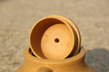Load image into Gallery viewer, Huangjin Duan Gourd Yixing Teapot, 黄金段葫芦壶, 220ml