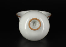 Load image into Gallery viewer, 170ml Moon White Ruyao Gaiwan, 月白汝窑盖碗