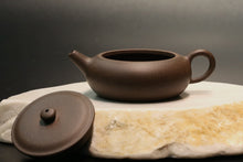 Load image into Gallery viewer, TianQingNi Xiangyu Yixing Teapot, 天青泥香玉壶, 120ml