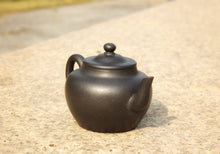 Load image into Gallery viewer, Heini (Wuhui Zhuni) Yigong Yixing Teapot, 焐灰朱泥逸公壶, 130ml
