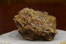 Load image into Gallery viewer, Zhuni Dahongpao Heng Yu Lianzi Yixing Teapot, 朱泥大红袍亨裕莲子壶, 90ml