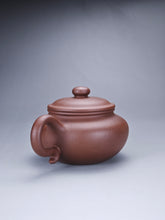 Load image into Gallery viewer, Lao Zini Fanggu Yixing Teapot 老紫泥仿古壶 230ml
