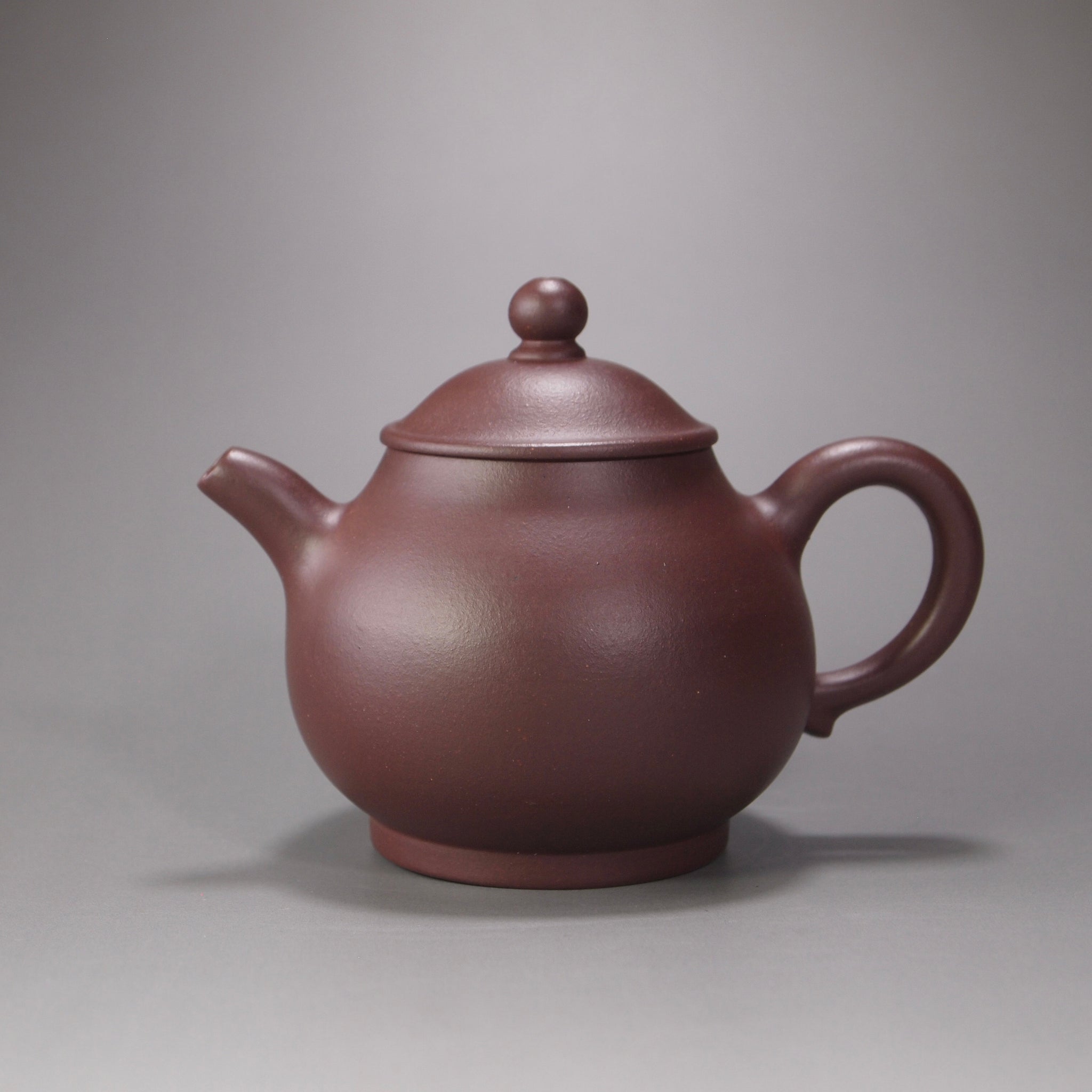 Lao Zini Panhu Yixing Teapot 老紫泥潘壶 150ml – MudandLeaves