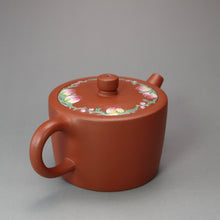 Load image into Gallery viewer, Xiao Hongni Zhitong Yixing Teapot with Diancai Bats and Peaches 点彩小红泥直筒 100ml
