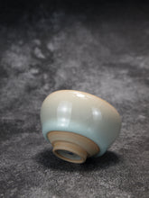 Load image into Gallery viewer, 100ml Ltd. Ed. Ruyao FangHua Beauty’s Shoulder Teacup 汝窑芳华美人肩
