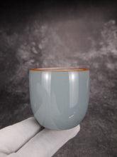 Load image into Gallery viewer, 100ml Azure Ruyao Zhili Teacup 汝窑天青直立杯
