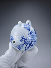 Load image into Gallery viewer, 100ml Fully Handmade Qinghua Jingdezhen Fine Porcelain Teapot by KuangShi 耕隐艺品匡石手绘龙蛋壶
