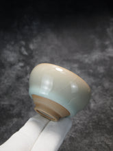 Load image into Gallery viewer, 100ml Ltd. Ed. Ruyao FangHua Beauty’s Shoulder Teacup 汝窑芳华美人肩
