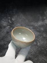 Load image into Gallery viewer, 100ml Ltd. Ed. Ruyao FangHua Beauty’s Shoulder Teacup 汝窑芳华美人肩
