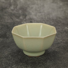 Load image into Gallery viewer, 100ml Renaissance Series Ruyao Big Octagon Teacup 汝窑复古釉八角杯
