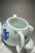 Load image into Gallery viewer, Qinghua Teapot Jingdezhen Fine Porcelain Teapot by KuangShi 耕隐艺品匡石手绘龙蛋壶 100ml
