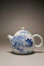 Load image into Gallery viewer, Qinghua Teapot Jingdezhen Fine Porcelain Teapot by KuangShi 耕隐艺品匡石手绘龙蛋壶 100ml

