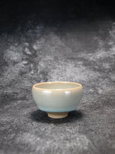 Load image into Gallery viewer, 100ml Ltd. Ed. Ruyao FangHua Beauty’s Shoulder Teacup 汝窑芳华美人肩
