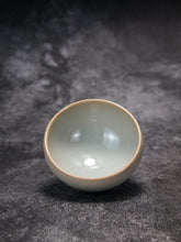 Load image into Gallery viewer, 100ml Ltd. Ed. Ruyao FangHua Beauty’s Shoulder Teacup 汝窑芳华美人肩
