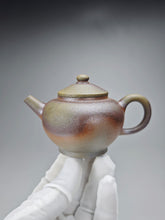 Load image into Gallery viewer, Wood Fired Jiangponi Julun Yixing Teapot 柴烧降坡泥巨轮珠 105ml
