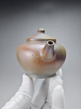 Load image into Gallery viewer, Wood Fired Jiangponi Julun Yixing Teapot 柴烧降坡泥巨轮珠 105ml
