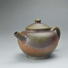 Load image into Gallery viewer, Wood Fired Jiangponi Julun Yixing Teapot 柴烧降坡泥巨轮珠 105ml
