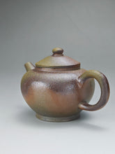 Load image into Gallery viewer, Wood Fired Jiangponi Julun Yixing Teapot 柴烧降坡泥巨轮珠 105ml
