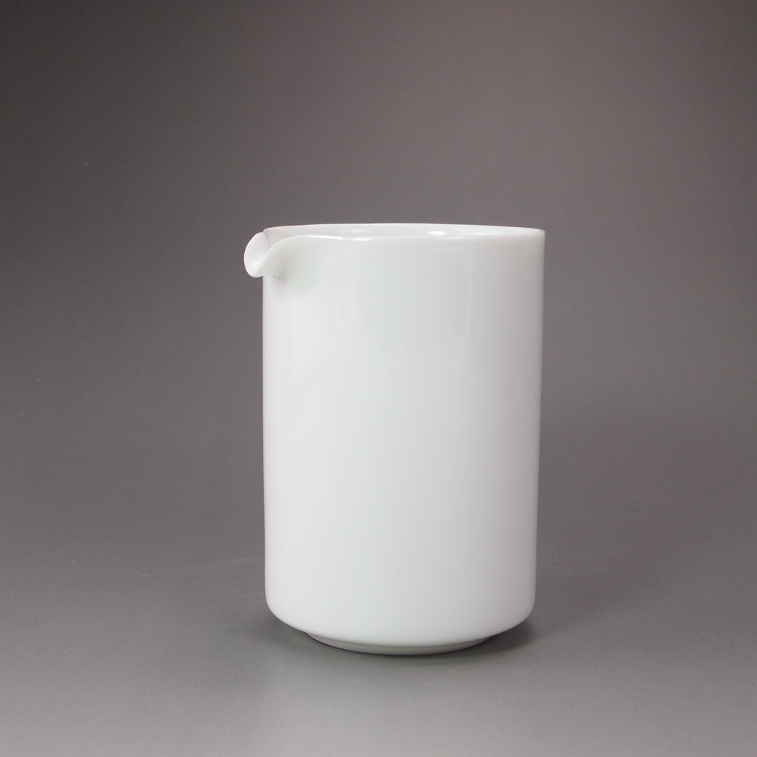 Cylindrical Tianbaiyou Jingdezhen Porcelain Fair Cup 甜白釉陶瓷公道杯