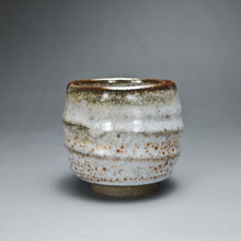 Load image into Gallery viewer, Shino Stoneware Teacup no.1 手工陶艺志野杯 110ml
