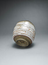 Load image into Gallery viewer, Shino Stoneware Teacup no.1 手工陶艺志野杯 110ml
