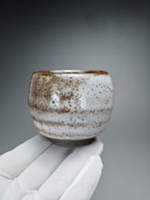 Load image into Gallery viewer, Shino Stoneware Teacup no.2 手工陶艺志野杯 110ml
