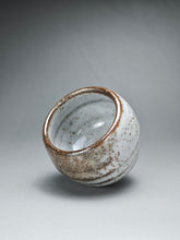 Load image into Gallery viewer, Shino Stoneware Teacup no.2 手工陶艺志野杯 110ml
