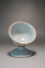Load image into Gallery viewer, Medium Moon White Ruyao Gaiwan 月白汝窑盖碗
