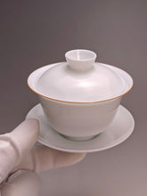 Load image into Gallery viewer, 110ml Classic Jingdezhen Porcelain Gaiwan with Brown Rim 甜白小福圆盖碗
