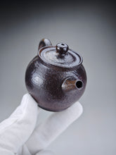 Load image into Gallery viewer, Wood Fired Dark Ash Elegant Nixing Teapot by Li Wenxin 李文新柴烧壶 100ml
