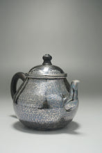 Load image into Gallery viewer, 999 Pure Silver Handmade Pear Teapot 全手工纯银999梨形壶 110ml
