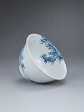 Load image into Gallery viewer, 110ml Qinghua Fanggu Jingdezhen Porcelain Teacup by KuangShi 艺品青花小碗杯
